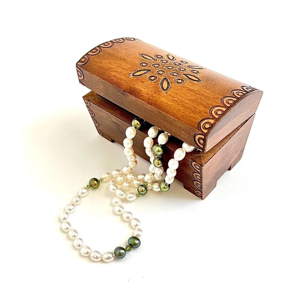 Vintage Hand-Carved Wooden Treasure Chest Trinket Jewelry Box 4” - Picture 1 of 9